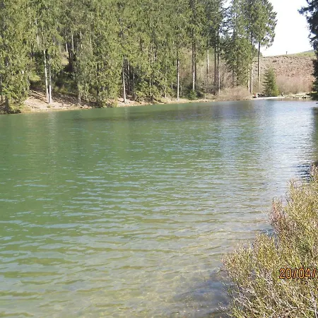 Am Wald 5 *
